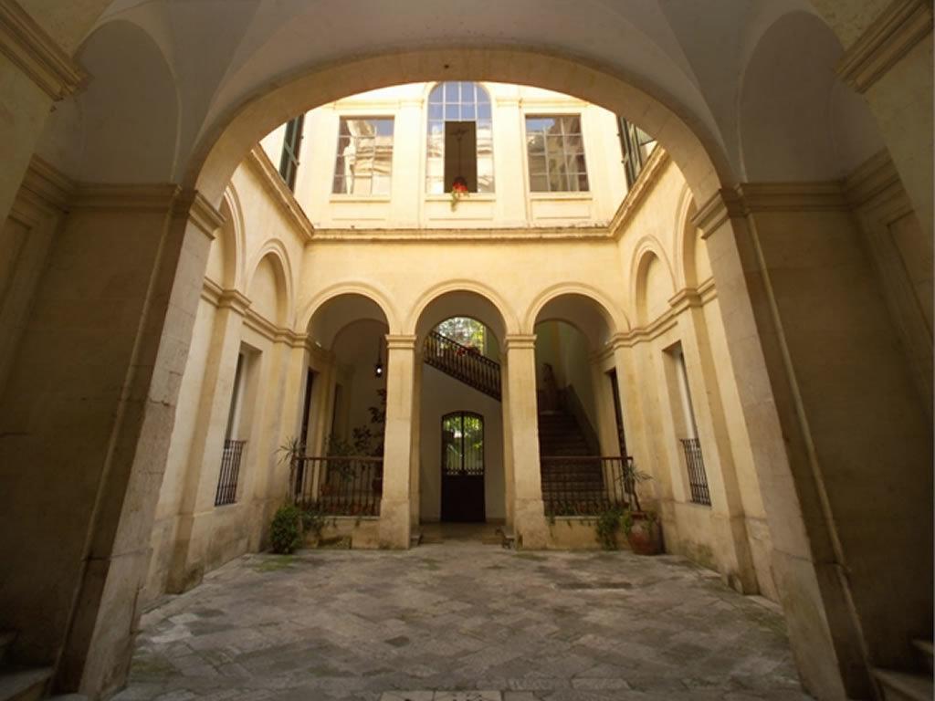 B&B L'Orangerie D'Epoque Lecce Kültér fotó